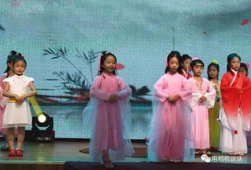鹽山縣首屆青少年傳統(tǒng)服飾演繹大賽復(fù)賽成功舉辦，青春與傳統(tǒng)交相輝映